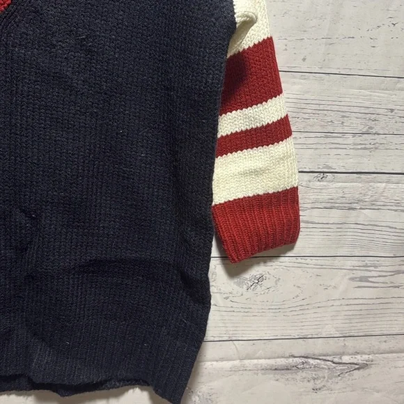 Sweater - Picture 2 of 4